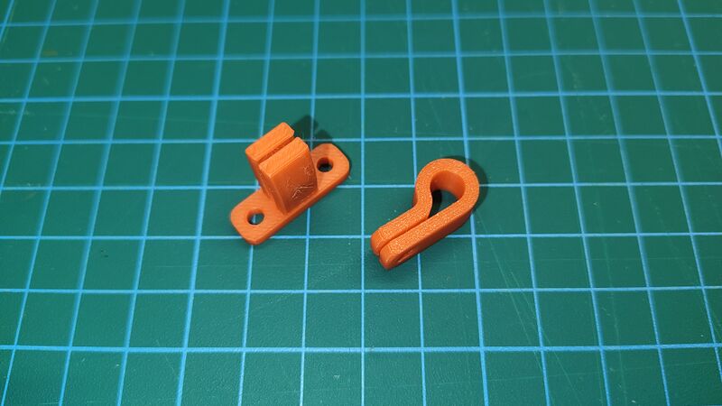 Súbor:CableHolders.jpg